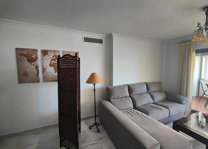 Gran Cerca De La Playa Con Piscina En El Centro *