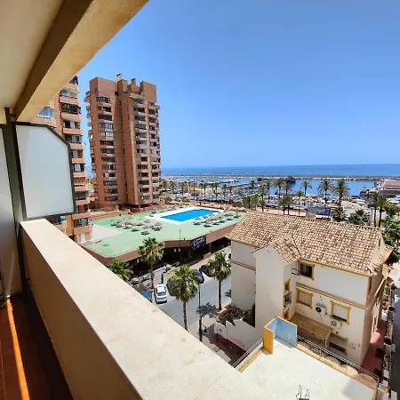 Gran Cerca De La Playa Con Piscina En El Centro Apartment *