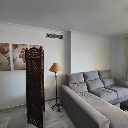 Gran Cerca De La Playa Con Piscina En El Centro *