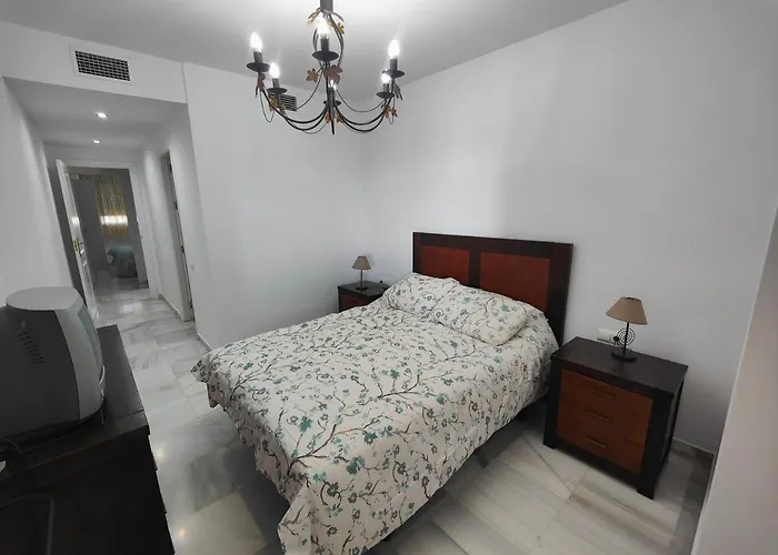 Gran Cerca De La Playa Con Piscina En El Centro Apartament