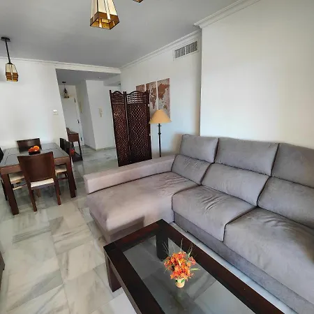 Gran Cerca De La Playa Con Piscina En El Centro * Фуэнхирола